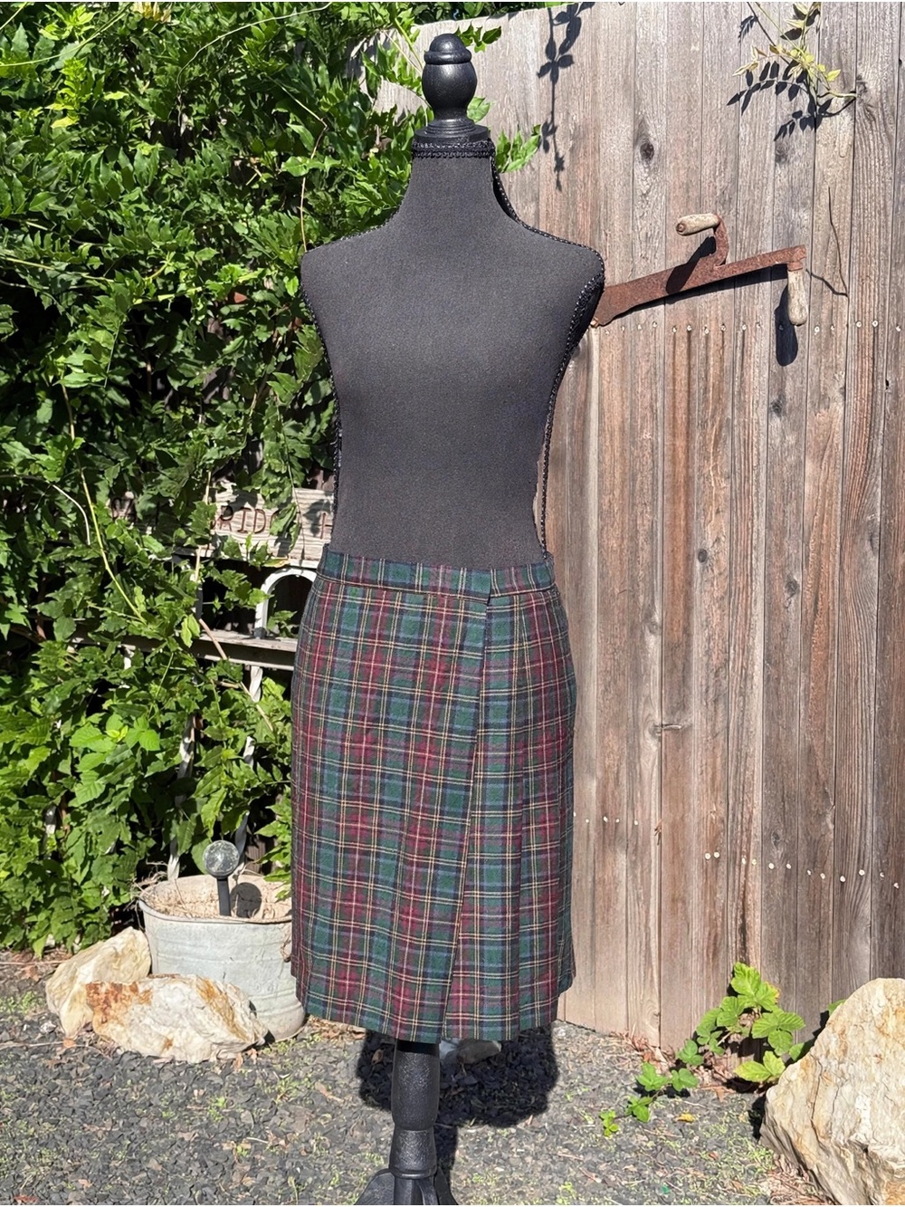 Vintage JH Collectibles Green Red Plaid Midi Skirt